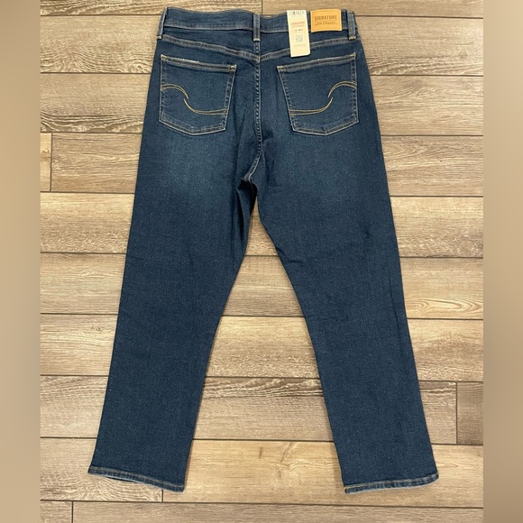 Signature Levi Strauss High-Rise Straight - Picture 7 of 9